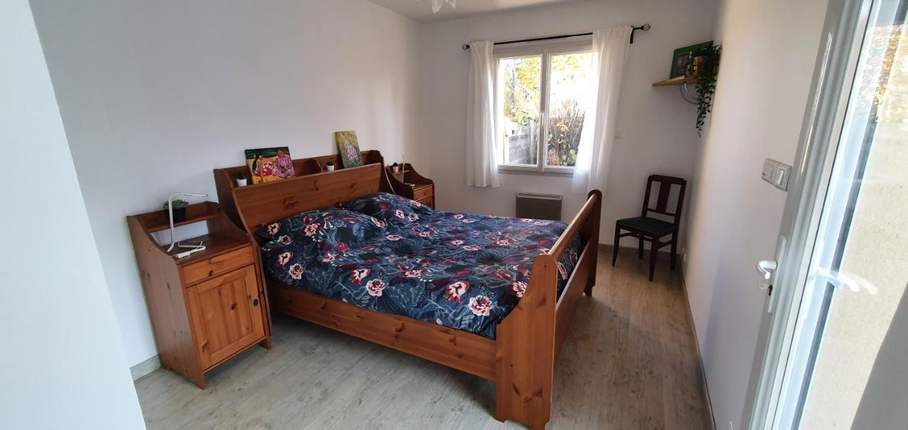 Gite Calme: Tranquil Stay with Pool and High-Speed Wi-Fi Le May-sur-Evre Exterior photo